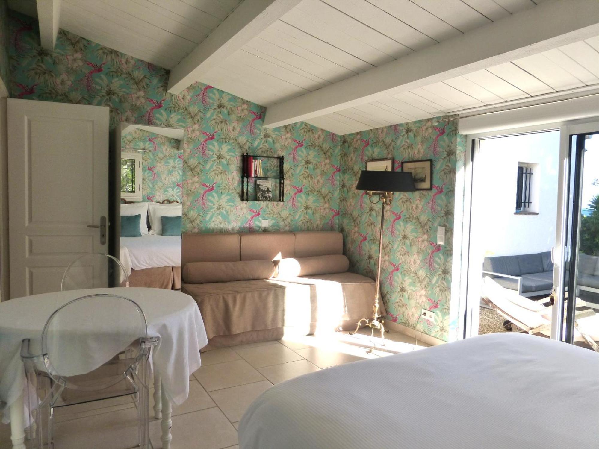Chambre Bed And Breakfast Dans La Villa Cypra Antibes Exterior foto