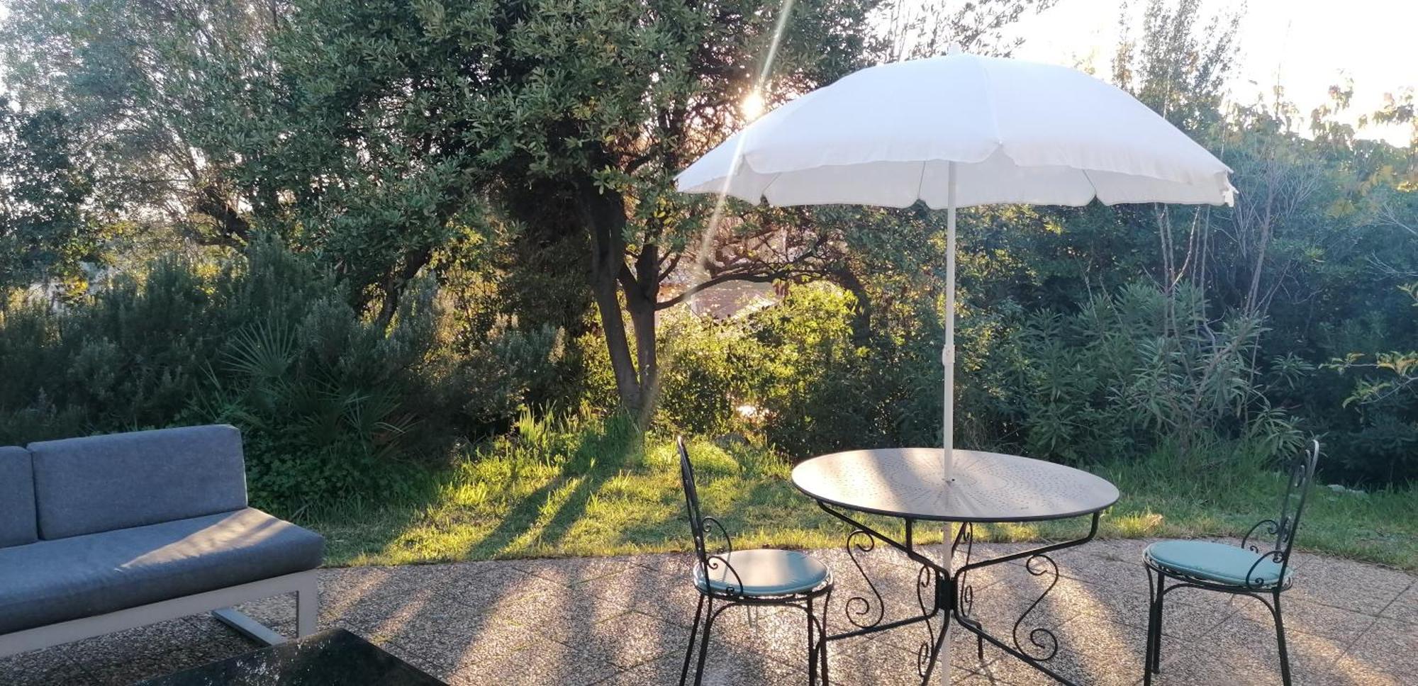 Chambre Bed And Breakfast Dans La Villa Cypra Antibes Exterior foto